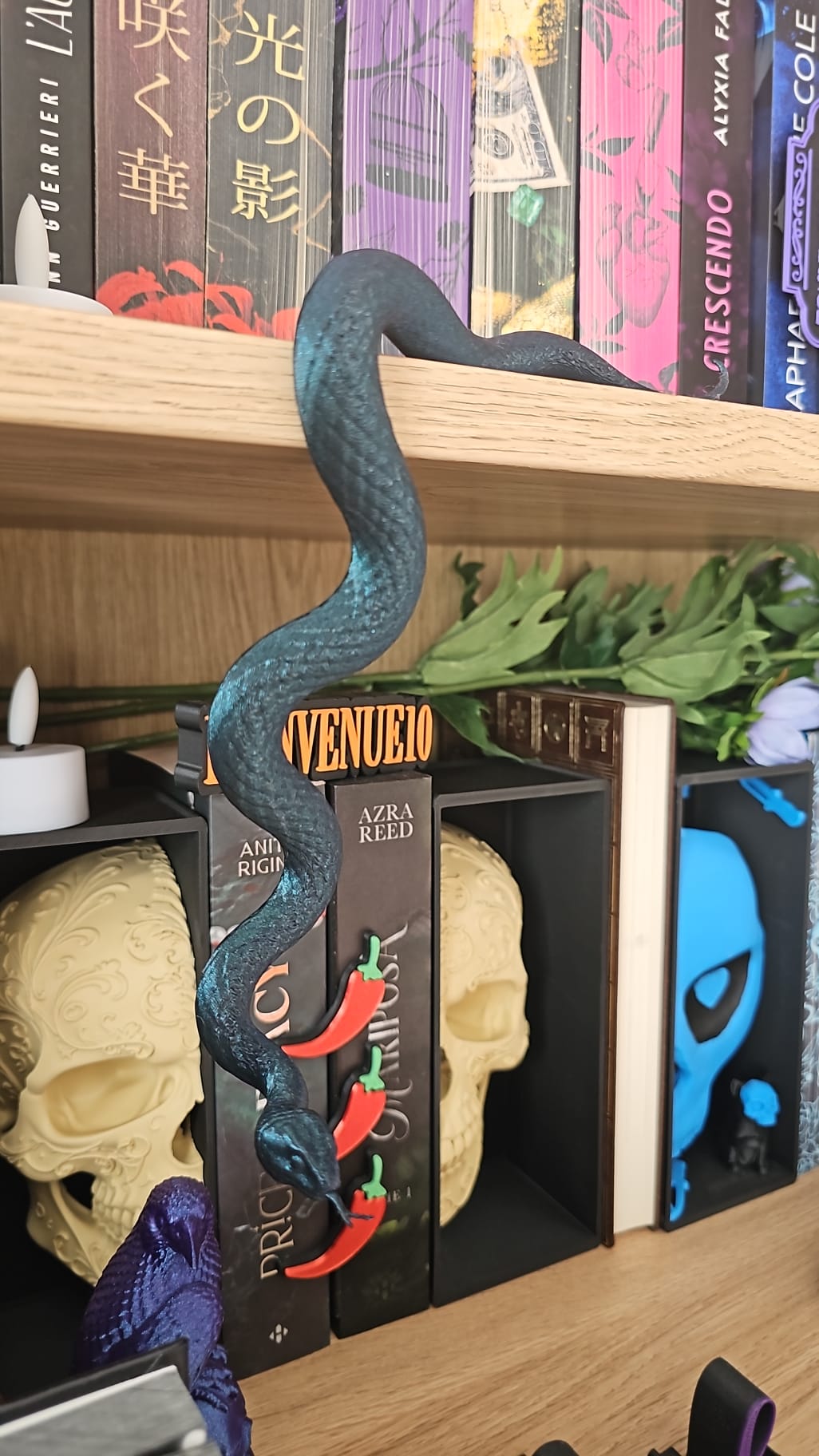 🐍 Serpent décoratif pour étagère de bibliothèque
